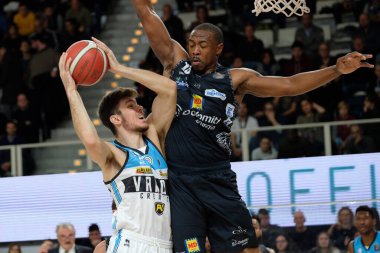 İtalyan Basketbol Şampiyonası Dolomiti Enerji Sepeti Trentino Vanoli Basket Cremona 'ya karşı
