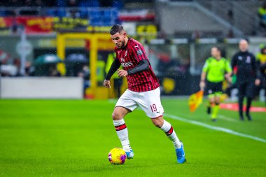 İtalyan Futbolu Serie A Men Şampiyonası Ac Milan - Ss Napoli