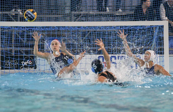 Waterpolo Euroleague Women Championship Ekipe Orizzonte vs St. Andreu — Stockfoto