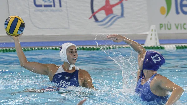Mistrovství Evropy žen ve vodním pólu Ekipe Orizzonte vs Uralochka — Stock fotografie