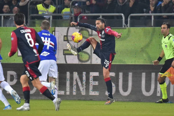 İtalyan Futbolu Serisi A Erkekler Şampiyonası Cagliari Sampdoria 'ya karşı