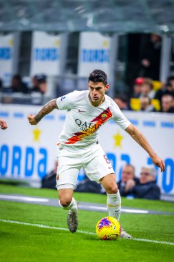 İtalya Futbol Serisi A Erkekler Şampiyonası Romanlara Karşı