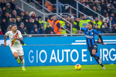 İtalya Futbol Serisi A Erkekler Şampiyonası Romanlara Karşı