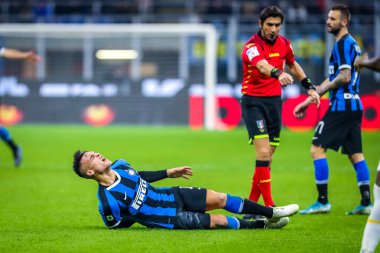 İtalya Futbol Serisi A Erkekler Şampiyonası Romanlara Karşı