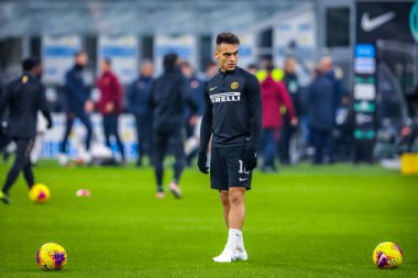 İtalya Futbol Serisi A Erkekler Şampiyonası Romanlara Karşı