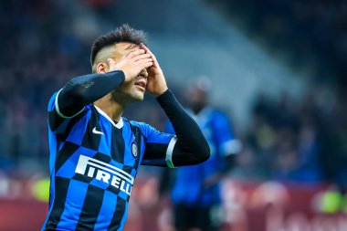 İtalya Futbol Serisi A Erkekler Şampiyonası Romanlara Karşı