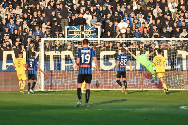Olasz labdarúgó Serie A Men Championship Atalanta vs Hellas Verona — Stock Fotó