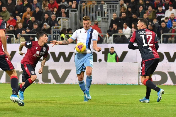 İtalyan Futbolu Serisi A Erkekler Şampiyonası Cagliari Lazio 'ya karşı