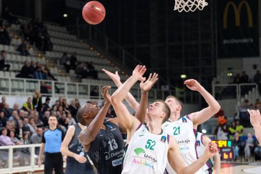 Basketbol Avrupa Şampiyonası Dolomiti Energia Trento Unicaja Malaga 'ya karşı