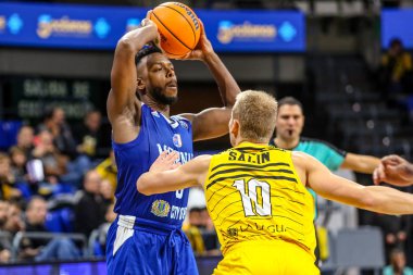 Basketbol Şampiyonlar Ligi Iberostar Tenerife Kk Mornar Bar 'a karşı