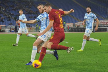 İtalyan Futbol Serisi A Erkekler Şampiyonası Romanlara Karşı Spal