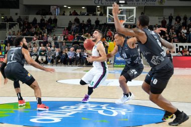 Basketbol Avrupa Şampiyonası Dolomiti Energia Trento Unicaja Malaga 'ya karşı