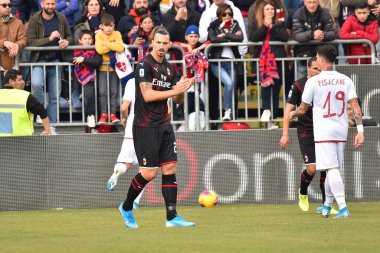 İtalyan Futbol Serisi A Erkekler Şampiyonası Cagliari, Ac Milan 'a karşı.