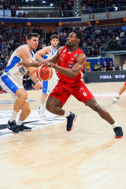 İtalyan Basketbol Şampiyonası AX Armani Borsası Olimpia Milano 'ya karşı De Longhi Treviso Basket