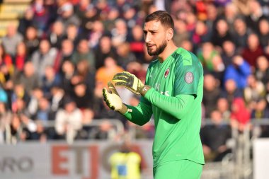 İtalyan Futbol Serisi A Erkekler Şampiyonası Cagliari, Ac Milan 'a karşı.