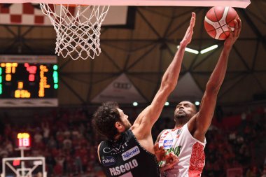 İtalyan Basketbol Şampiyonası Oriora Pistoia Dolomiti Enerji Sepeti Trentino 'ya karşı