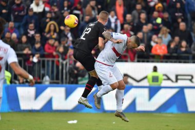 İtalyan Futbol Serisi A Erkekler Şampiyonası Cagliari, Ac Milan 'a karşı.