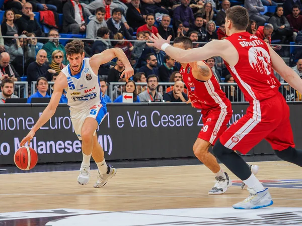 Baloncesto Italiano A Serie Championship AX Armani Exchange Olimpia Milano vs De Longhi Treviso Basket — Foto de Stock