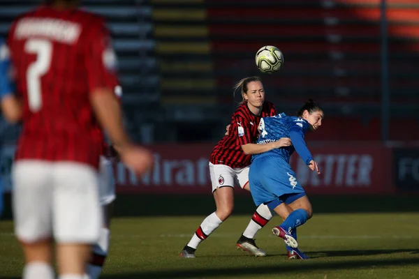 Italiaans kampioenschap voetbal Serie A vrouwen Ac Milan vs Empoli dames — Stockfoto