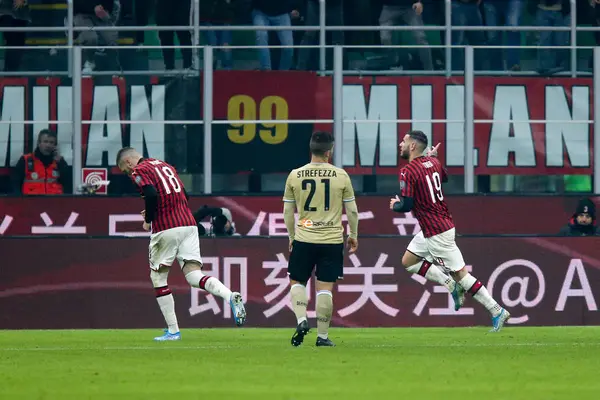 Italský Tim Cup mistrovství kolo 16 - Ac Milan vs Spal — Stock fotografie
