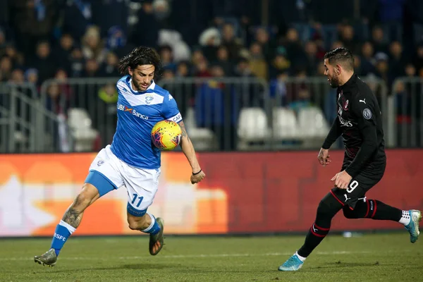 İtalyan Futbolu Serisi A Erkekler Şampiyonası Brescia Milan 'a karşı