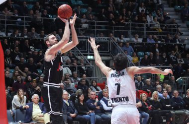 Basketbol Eurocup Şampiyonası Segafredo Virtus Bologna Dolomiti Energia Trento 'ya karşı