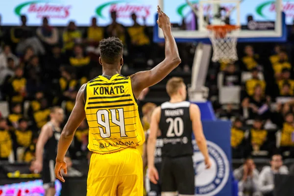 Basketbalová liga mistrů Iberostar Tenerife vs Vef Riga — Stock fotografie