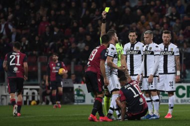 İtalyan Serisi A futbol maçı Cagliari Parma 'ya karşı
