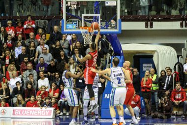 İtalya Basketbol Şampiyonası Pallacanestro Trieste, Banco di Sardegna Sassari 'ye karşı