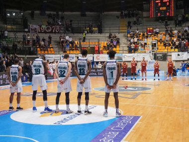 İtalya Basketbol Şampiyonası Acqua S. Bernardo Cantu, Umana Reyer Venezia 'ya karşı.