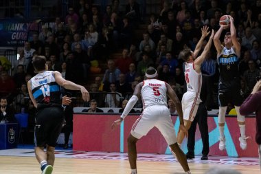 İtalyan Basketbol Şampiyonası Vanoli Basket Cremona, Grissin Bon Reggio Emilia 'ya karşı