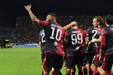 İtalyan Serisi A futbol maçı Cagliari Parma 'ya karşı