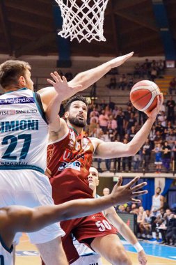 İtalya Basketbol Şampiyonası Acqua S. Bernardo Cantu, Umana Reyer Venezia 'ya karşı.