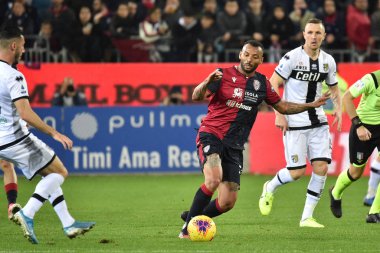 İtalyan Serisi A futbol maçı Cagliari Parma 'ya karşı