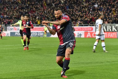 İtalyan Serisi A futbol maçı Cagliari Parma 'ya karşı