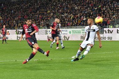 İtalyan Serisi A futbol maçı Cagliari Parma 'ya karşı