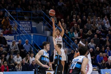 İtalyan Basketbol Şampiyonası Vanoli Basket Cremona, Grissin Bon Reggio Emilia 'ya karşı