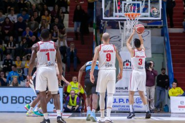 İtalyan Basketbol Şampiyonası Vanoli Basket Cremona, Grissin Bon Reggio Emilia 'ya karşı