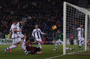 İtalyan Serisi A futbol maçı Cagliari Parma 'ya karşı