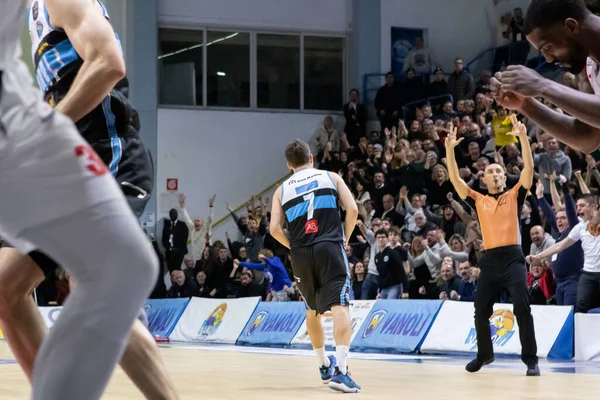 Baloncesto italiano Serie A Campeonato Vanoli Basket Cremona vs Grissin Bon Reggio Emilia —  Fotos de Stock