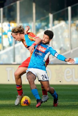 İtalyan Serisi A futbol maçı Napoli Lecce 'ye karşı