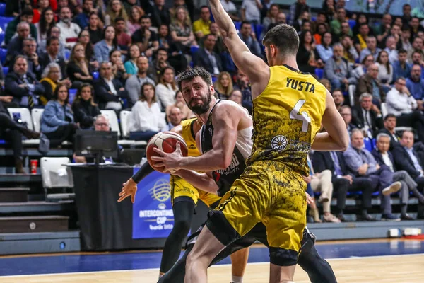 FIBA 인터 콘티넨털 컵 결승전 - 세바 프레도 비르 투스 볼로냐 vs 이 베로 스타 테네리페 — 스톡 사진