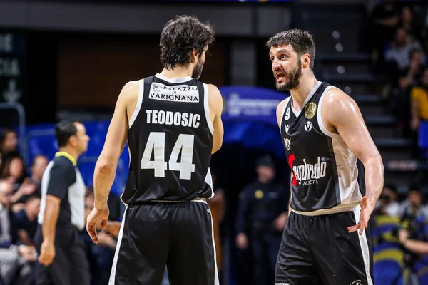 Final de la Copa Intercontinental Fiba - Segafredo Virtus Bolonia vs Iberostar Tenerife — Foto de Stock