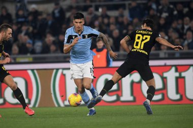 joaquin correa (lazio) and antonio candreva (inter) during SS Lazio vs FC Internazionale, italian Serie A soccer match in Roma, February 16 2020 - LPS/Matteo Papini