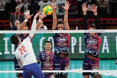 tillie kevin (n . 22 schiacciatore_outside spiker- verva warszawa orlen paliwa) spike sir a a block during Sir Sicoma Monini Perugia vs Projekt Warszawa, Volleybal Champions League Men Championship in Perugia, February 19 2020 - LPS/Loris Cerquiglini