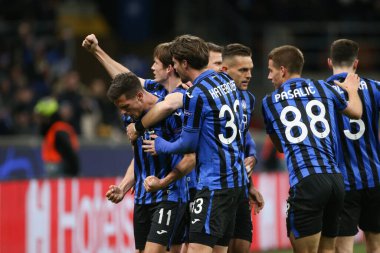 the squadra (atalanta) celebrates the goal of remo freuler (atalanta) during Atalanta vs Valencia, Soccer Champions League Men Championship in Milano, February 19 2020 - LPS/Luca Rossini