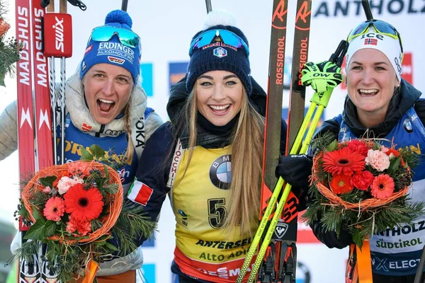 Italiana Dorothea Wierer Ita Celebrates Finish Line Aver Vinto Medaglia — Zdjęcie stockowe