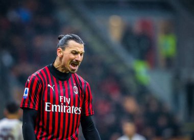 Ac Milan 'dan Zlatan Ibrahimoviç, 17 Şubat 2020 tarihinde San Siro, İtalya' daki San Siro Stadyumu 'nda Ac Milan ile Torino Fc arasında oynanan 2019 / 20 karşılaşmasında - Fotoğraf: Fabrizio Carabelli / Lm