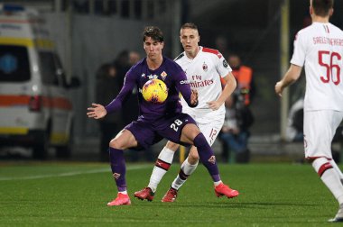 Dusan Vlahoviç (fiorentina) ve Andrea Conti (milan) Fiorentina - Milan maçı, İtalya Serie A futbol maçı, 22 Şubat 2020 - Lps / Matteo Papini