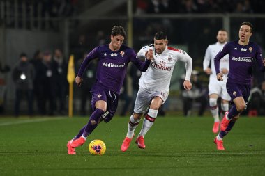 Dusan Vlahovic (fiorentina) ve Theo Hernndez (milan) Fiorentina - Milan, İtalya Serie A futbol maçı sırasında, 22 Şubat 2020 - Lps / Matteo Papini 